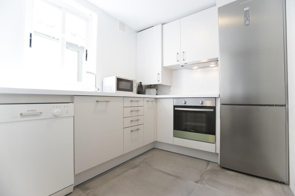 Alterhome Malasana II Madrid Exteriör bild